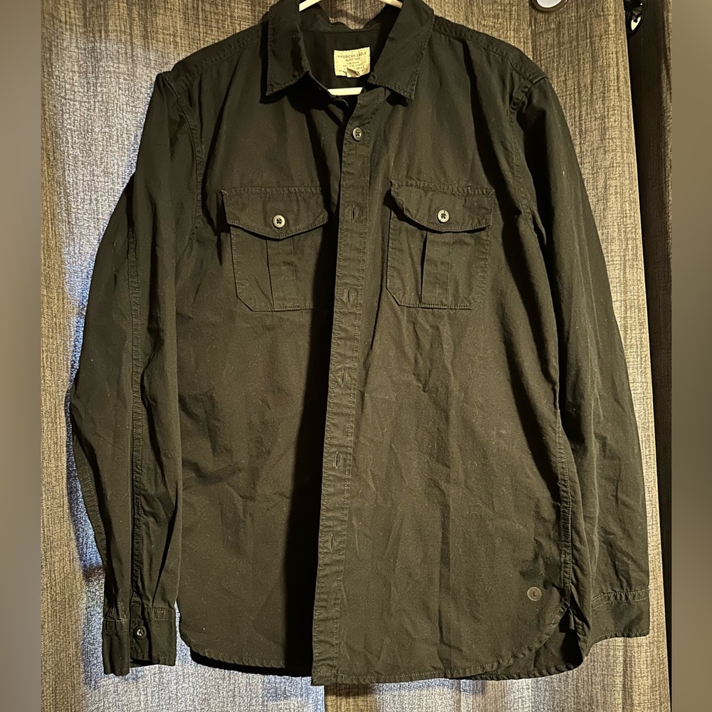 Men’s American Eagle Button Down